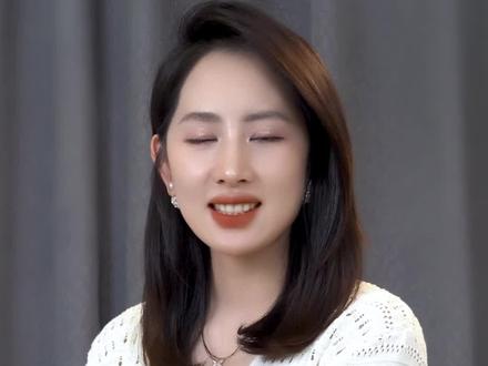 据说男人一生都忘不掉的两个女人,前者是初恋,后者是红颜,前者是心酸,后者是失眠,一个惊艳了时光,一个打湿了眼眶,她们是男人终身都跨不过去的心劫。#情感 #男人 #初恋 #红颜 #男人女人 #情感共鸣 #触动心坎 @DOU+小助手 @抖音小助手