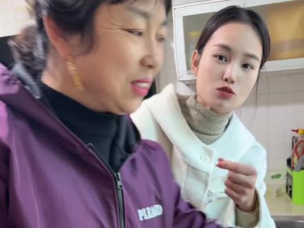 炸圆子咯,你们有想吃的嘛#记录真实生活