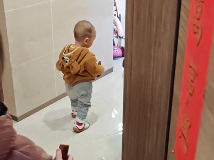 自从老三出现后,二姐对待她的方式一直没有温柔起来,在不断不断的鼓励下,没有责备,她变得越来越温柔了,
在这里,不责备是需要巨大信心的。
#亲子#家庭教育#信仰#装修#全屋定制