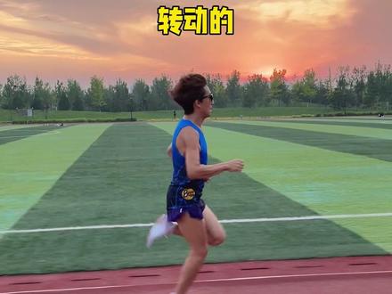 速度快慢和步频有关系吗?为什么180步频很重要?看完你就明白了#180步频 #中长跑 #马拉松 #跑步技术