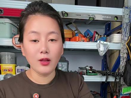 86型暗装原位扩展式插座,21孔厨房专用,还带开关,是多孔转换器也是轨道插座插排~
#原位扩展式插座 #带开关插座 #轨道插座 #多孔转换器 #多孔开关插座