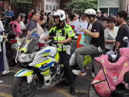 #中考 首日第一个忘带证件的考生出现啦!