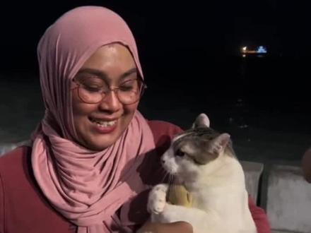 猫猫:你为什么要抢我的火龙果!!!#猫咪 #萌宠 #神奇动物在抖音