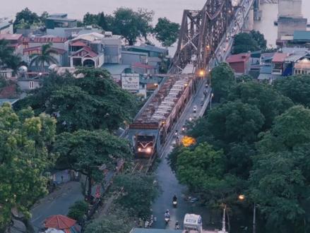 中国避开天坑,越南高铁项目,亲手为自己开启了一场国家悲剧 #零距离看懂财经 #零基础看懂全球 #理性看世界 #抖音知识年终大赏 #越南