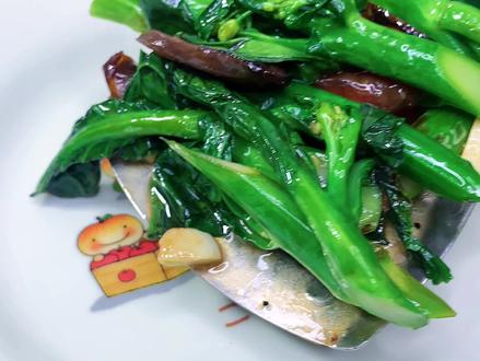 芥蘭炒臘腸原來要這樣做才夠香 #美食趣胃计划