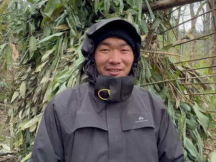 获胜者可获20万元!“来的时候190斤 现在还剩150斤”
荒野求生67号选手“道友”喊话
“荒野求生能减肥 想减肥的快来”#七星山杯 #荒野求生 #荒野挑战