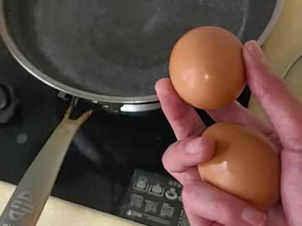 这招真好使!你们试一下就一个了!#鸡蛋的神仙吃法 #爱吃蛋 #日常vlog