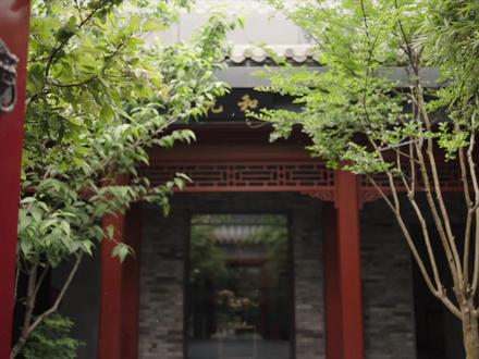 阎鹤祥播客节目《人微阎轻》,即将上线!人微 ——见人之细微,阎轻 ——言之以欢笑。与好友对坐,漫谈日常,只付真心。你最期待他与谁畅谈,评论区说说。
#人微阎轻 #视频播客 #阎鹤祥