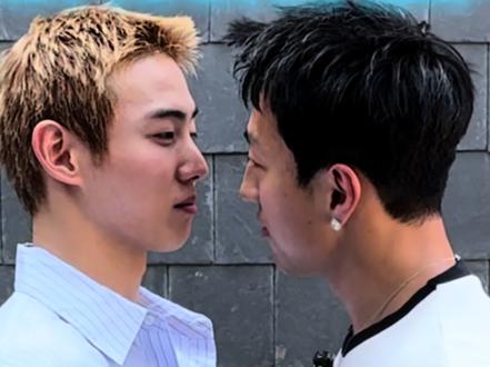 中国博主当街挑战韩国网红 #街头挑战 #韩国