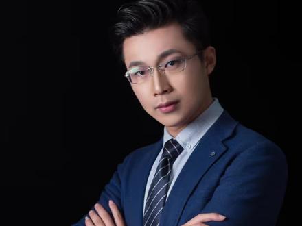 周一黄金会不会突破5100,冲高挑战1200元/克?还有没有回调上车的机会?新手小白一定要重点关注什么?#黄金价格 #金价行情 #黄金大涨 #金价大涨