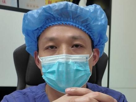 眼眶骨低或者眉眼间距近的求美者,一定不要盲目去做宽双,可以参考一下IU的窄扇双眼皮,自然妈生。
#窄双 #iu李知恩 #开扇双眼皮 #医学科普 #双眼皮蜕变记