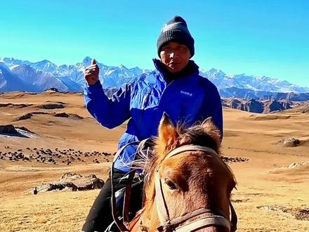 冬天的牧区也是这么的安静,晴朗的天。#旅游#旅行攻略#牧民生活@抖音小助手