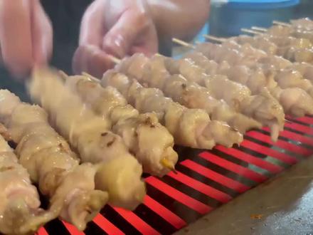 一天能卖3000串鸡皮,火爆的奥秘是什么?