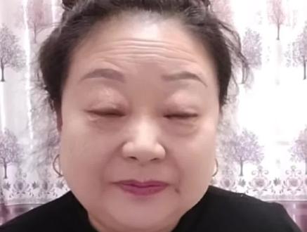 #大安埋汰姐#埋汰姐 像你妈把你爹干躺下