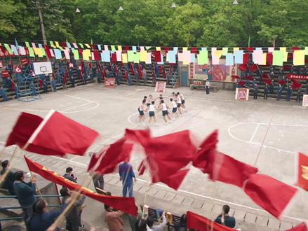 老车说剧:《纯真年代的爱情》虽然很写实,但说到底还是强扭的瓜 #孙千 #陈飞宇 #剧评 #怀旧 #纯真年代的爱情 折射了很多时代的个人缩影,但也过于放大了男女主的爱情
