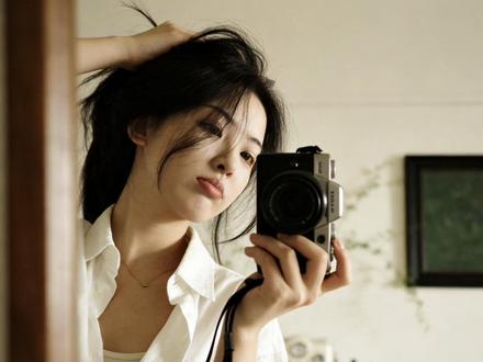 你爱我 哪怕我是坏女人吗 豆包p图指令教程阳光氛围感 豆包p图阳光氛围感指令 豆包p图阳光照在脸上 拍照指令 自拍写真照片ai指令阳光酒在脸上ai指令豆包 豆包p图推荐工具 豆包p图推荐软件豆包p图指令面部精修 豆包p图指令自然真实#豆包ai#豆包出大片有两把刷子