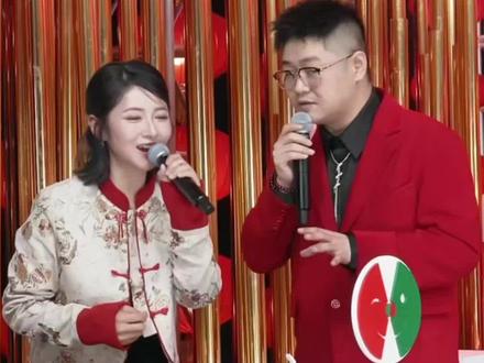 谁懂啊!赵本山儿子赵大牛一开口,直接惊艳全场!🎤
本以为是靠爹的星二代,没想到一唱歌实力这么顶——嗓音浑厚、气息稳、感情足,东北味儿正,流行、说唱、二人转样样拿捏,开口就是专业级水准!@小球球吖
