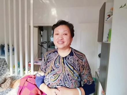 60后丁克阿姨用旧毛线织的毯子,起针织第一个方格,有想学的集合