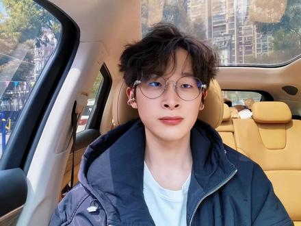 千元档又一台真香机来了!相比上代,这次华为畅享90ProMax升级真的很实在。#华为千元新机怎么选 #华为畅享90系列上手体验 #华为畅享90 #鸿蒙越用越香 #上热搜