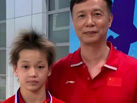 名师照高徒,高徒耀名师!#全红婵 #何威仪教练