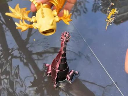 你们觉得#深海巨兽 里面的#食海者 哪个更厉害?有飞天变异食海者还有四脚食海者#海怪 #3d打印玩具 桌面摆件手办玩具二次元你们都有吗?