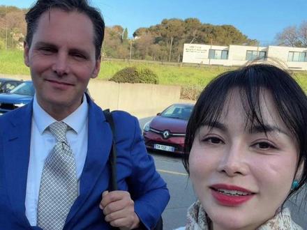 为了省钱我们过来吃了三天超市菜,还得是当地人花当地的钱才划算呀#外国女婿马大哈