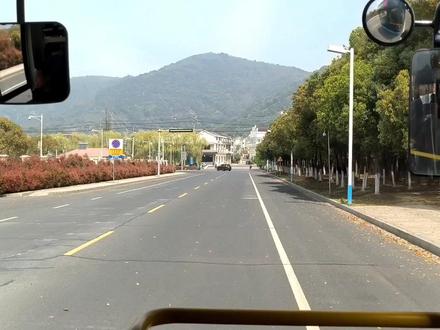 乘坐无锡88路公交车,从灵山胜境去梅园买吃的 #无锡 #路上风景 #双层巴士 #城市公交 #油酥饼
