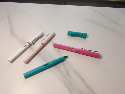 凌美钢笔如何取笔尖