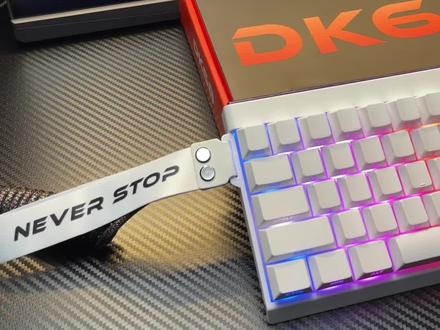 被它的颜值吸引,被它的性能征服。前行者DK68磁轴键盘太懂我了。#前行者DK68 #前行者 #磁轴键盘 #游戏外设