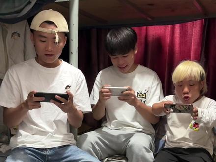 当老师来宿舍检查手机!#原创视频 #男生宿舍 #宿舍日常