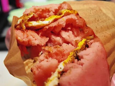 淀粉肠2.0版本来了~
淀粉肠这东西真是怎么做都好吃👍#空气炸锅美食 #空气炸锅淀粉肠 #夜宵吃点啥 #淀粉肠的神仙吃法