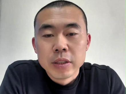 骑士再负尼克斯大比分0比2落后,米切尔26分,哈登18分 #骑士再负尼克斯