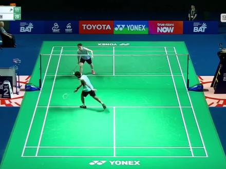 第一局输10分要关电视?不存在的,因为他是李梓嘉!#羽毛球 #李梓嘉 #泰国大师赛 #龙牙之刃 #龙牙少年