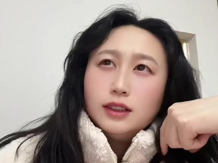 学英语如何摆脱中文翻译成英文,大牛们都是怎么学习语言的?不论是母语者英语老师还是非母语者的老师,都有一个共同学英语方法#英语 #学英语 #学英语有方法