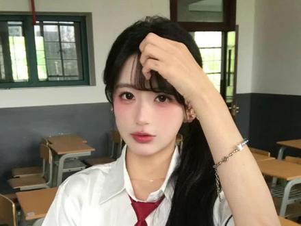 这就是我的女孩,唱歌不好看但很好看!#林舒晴 #SNH48 #搞笑 #唱歌 #抽象