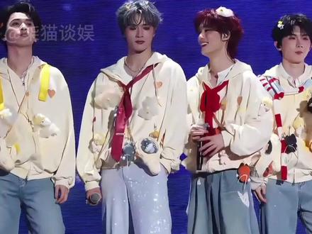 时代少年团入住新平台点赞粉丝量看人气高低,马嘉祺略逊贺峻霖,刘耀文张真源旗鼓相当,宋亚轩断层领跑#时代少年团 #宋亚轩 #刘耀文 #娱乐评论大赏 #内容启发搜索