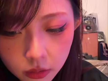 没同意在一起原因竟然是zwb有个谈了八年的女朋友… #张伟博 #wbgg #邱邱张伟博 #直播切片