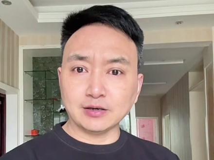 打开这个开关,让视频自动播放,解放你的双手#自动连播怎么设置 #自动连播 #干货分享