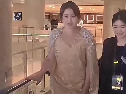 你们俩个就继续调情🥴#沈腾马丽 #沈马组合 #沈马专场