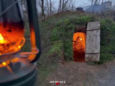 建造秘密冬季避难所以抵御极寒 #户外 #荒野 #治愈