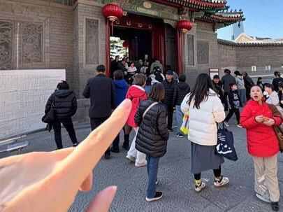 一镜到底,分享济南最神秘、最具传奇色彩的仿古建筑群万字会 春节期间免费开放,万字会旧址改为山东古建筑博物馆 #济南旅游打卡地 #济南万字会旧址 #山东古建筑博物馆 #历史古迹讲解 #上新街