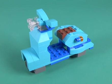 乐高积木简单时尚电瓶车造型拼砌,拼完感觉很可爱