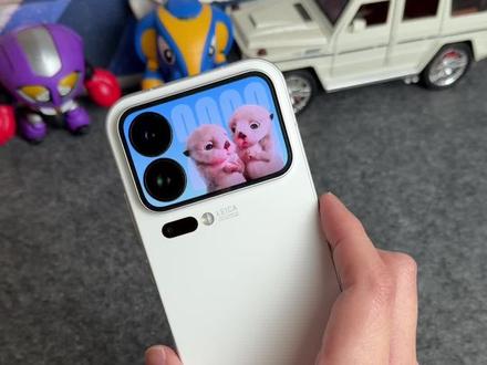 小米、红米手机提前尝鲜17 Ultra徕卡特别版主题教程,一共有徕卡经典和徕卡简约两套图标,兼容所有澎湃OS机型,小米、红米手机通用#玩机技巧 #小米 #小米17Ultra徕卡版 #徕卡主题 #数码科技