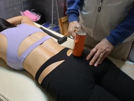 全网最凶残的理疗师 #筋膜放松 #体态调整 #体态纠正 #正骨 #按摩 #整脊 #腰椎 #颈椎腰椎 #美式整脊