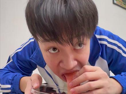 《晚自习老吃家6》之巧克力西柚酸奶方 #真实还原 #美食 #学生时代 #超能演剧情大赛 #九日旭