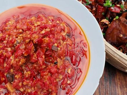 定个小目标 比如谁吃后面谁洗碗 这样吃饭的速度会快很多,和你家的小朋友试试!#抖出新年味 #美食原产地 #湘集2号