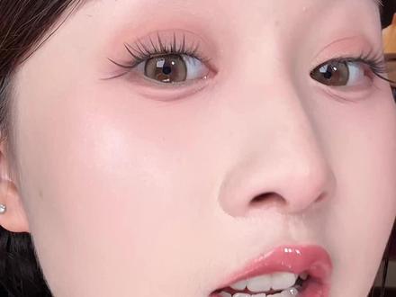 谁懂 还没用过木柯诗的W04我真的会伤心好吗!#韩系唇釉 #淡颜唇釉 #双头唇釉 #木柯诗 #口红试色