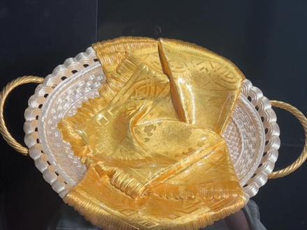 国礼可是我们国家的醉高级别的感谢待遇,所以这件丝巾果盘已经不能用金💰来衡量了#黄金首饰 #国礼 #珠宝