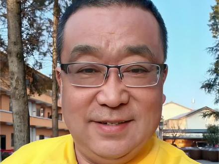 吐司的仇,虾来报!董宇辉定制虾仁上线,全网备战开抢。冰箱C位已腾空,你准备好了吗?#董宇辉 #朱厂长酒话 #与辉同行 #美食抢购 #手速挑战@董宇辉@与辉同行@朱厂长酒话