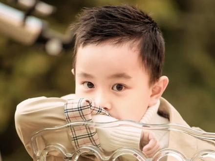 诗词神童#王恒屹 4岁就认识三千个字了!还能默背《弟子规》真的太厉害了!#诗词